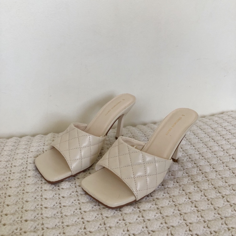 Off white quilted heels